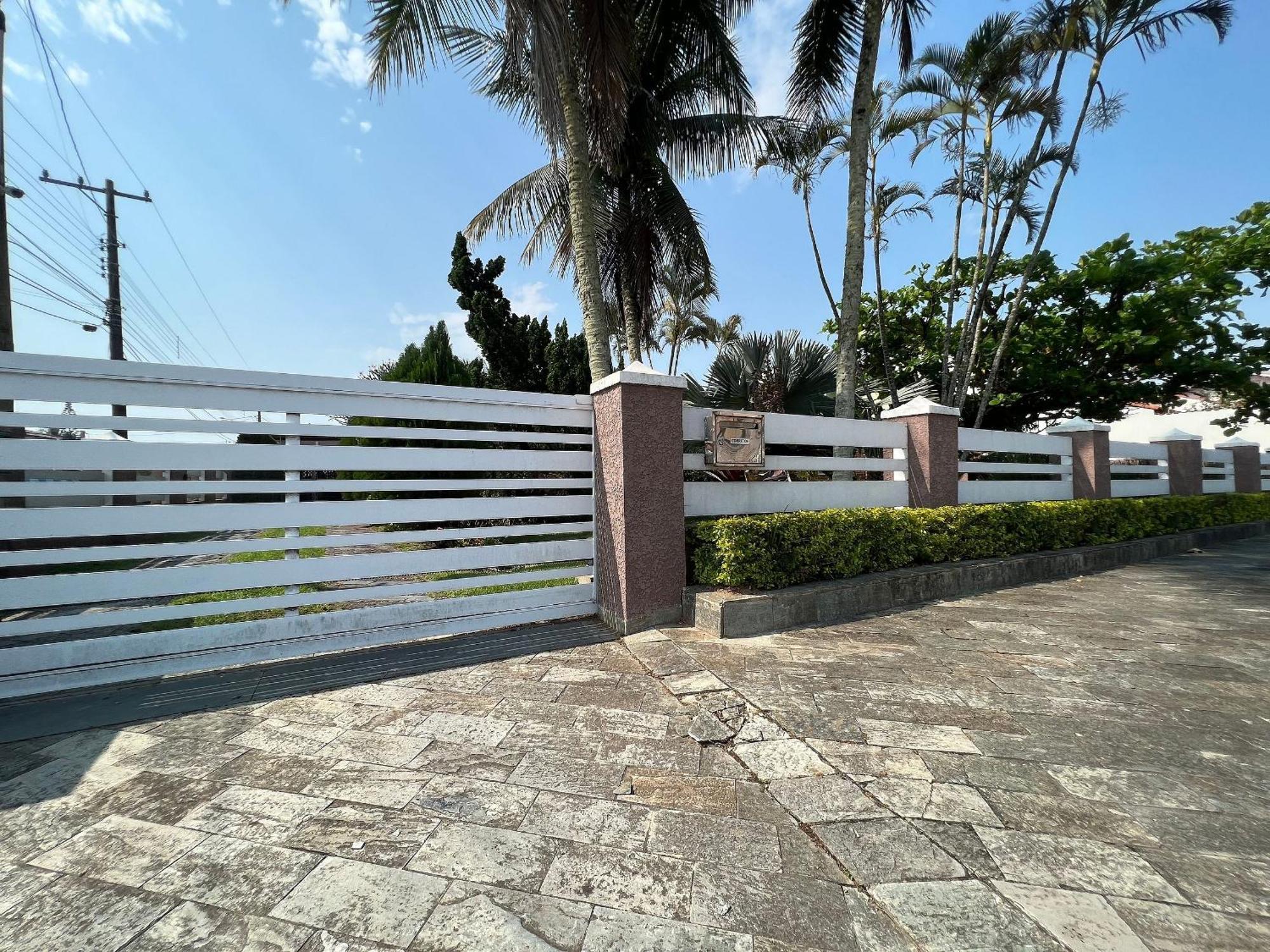 Casa Agradavel Com Piscina, A Poucos Passos Da Praia Peruíbe Exterior foto